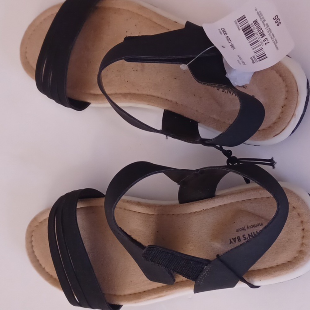 St John's bay sandals women's  7.5 medium black strappy New